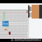 Embedded thumbnail for Scervelliamoci di giugno 2019: costruisci un circuito!